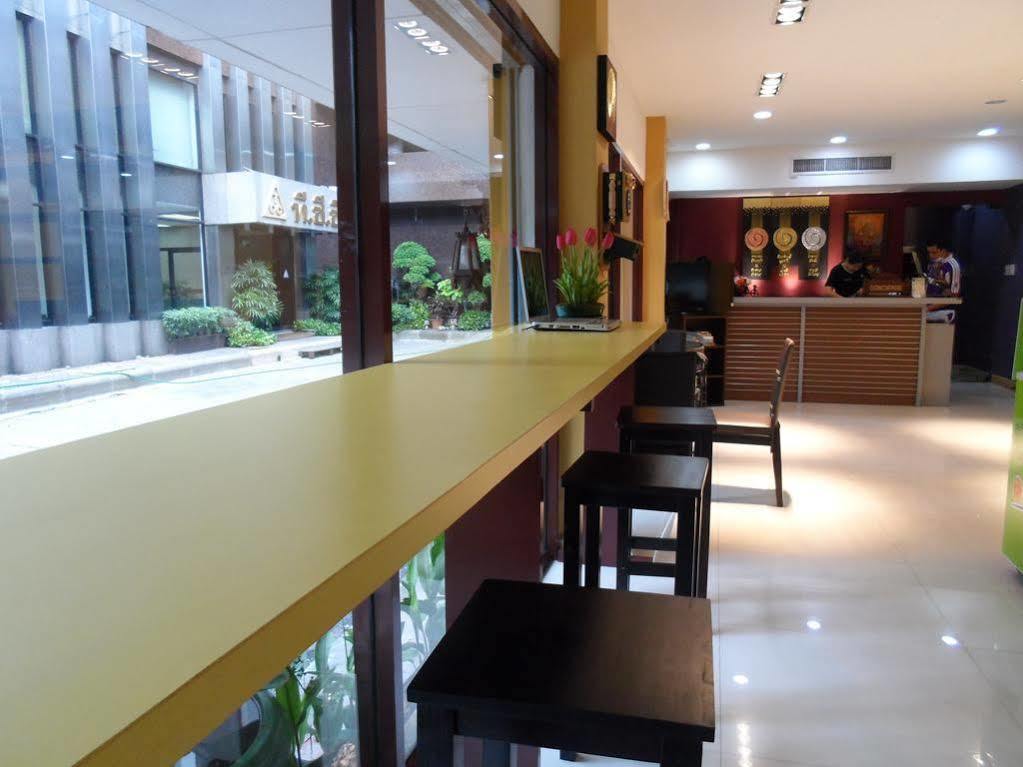 Foresttel.Bkk Bangkok Buitenkant foto