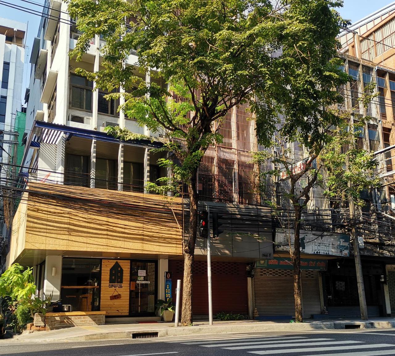 Foresttel.Bkk Bangkok Buitenkant foto